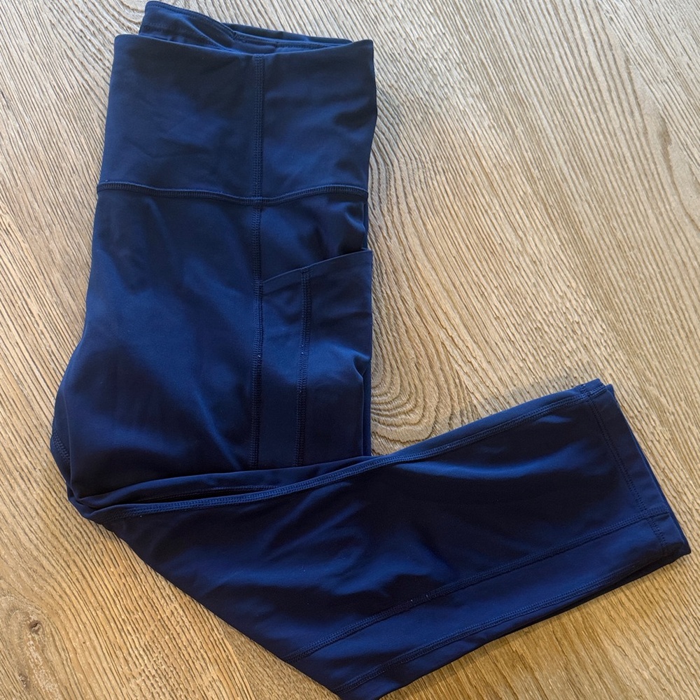 Athleta Ultimate Stash II Capri Leggings